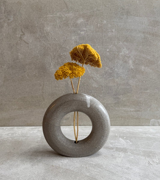 Donut vase
