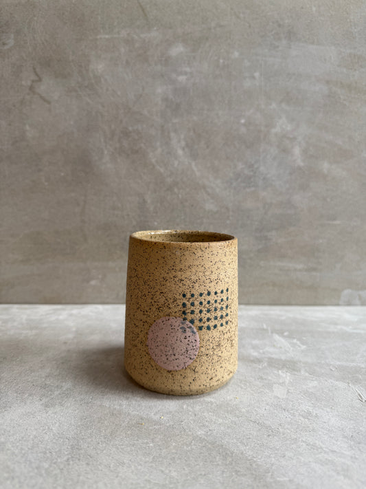 vase / utensil pot