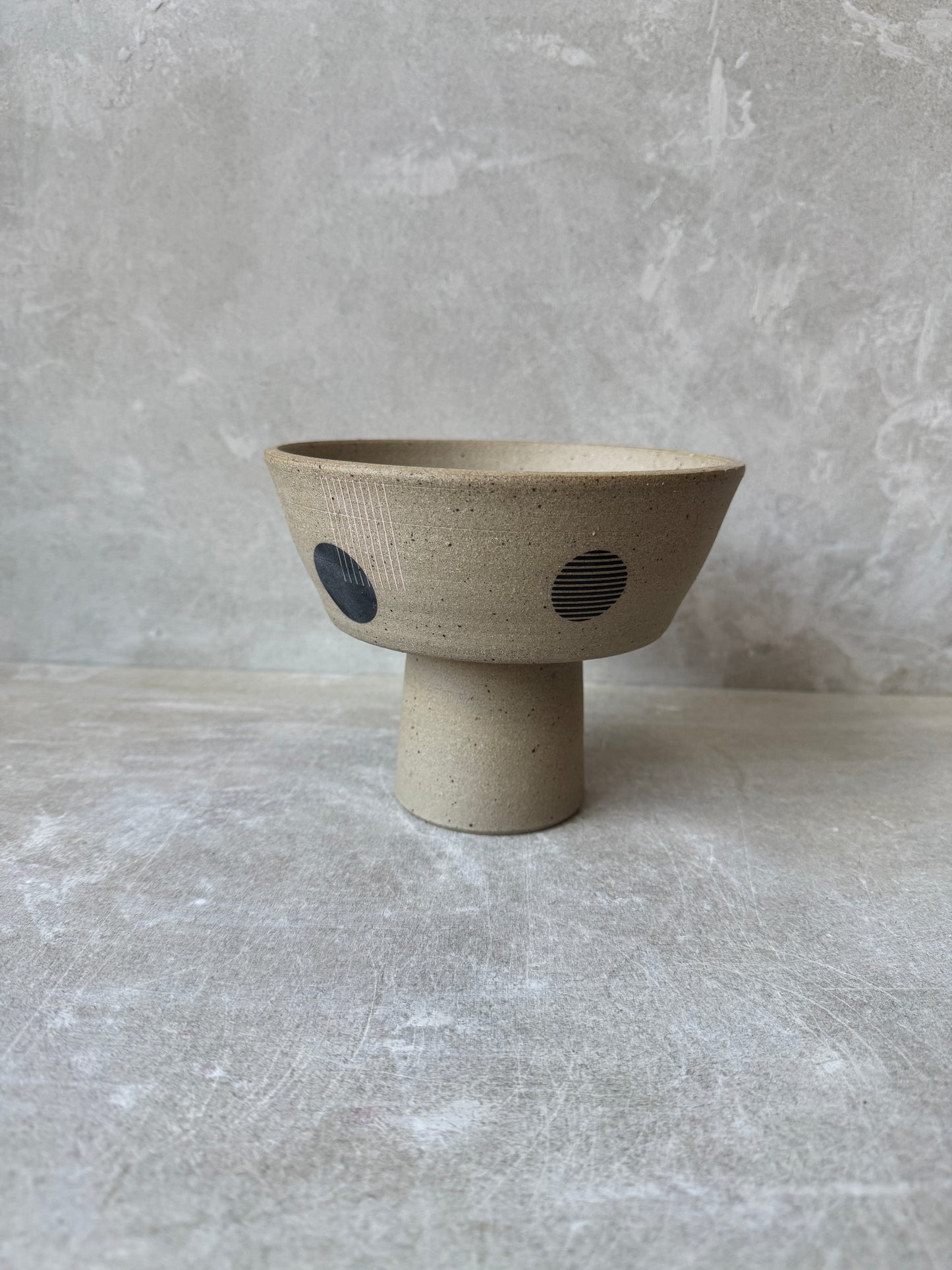 pedestal bowl