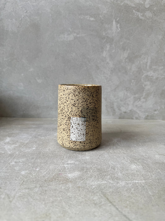 vase / utensil pot