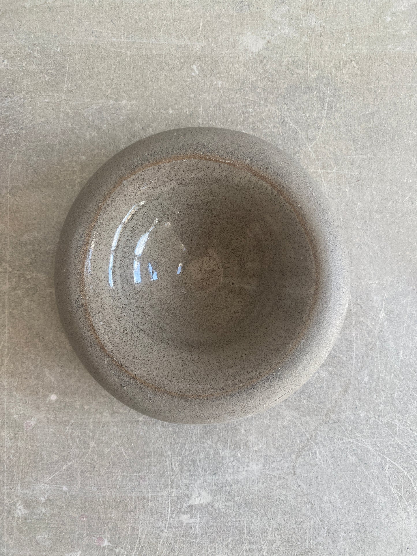 Hollow rimmed dish