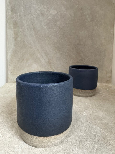 Pair of dimple cups in navy blue